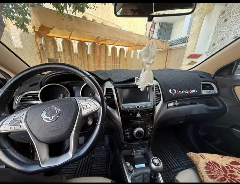 Ssangyong Tivoli - Photo 2