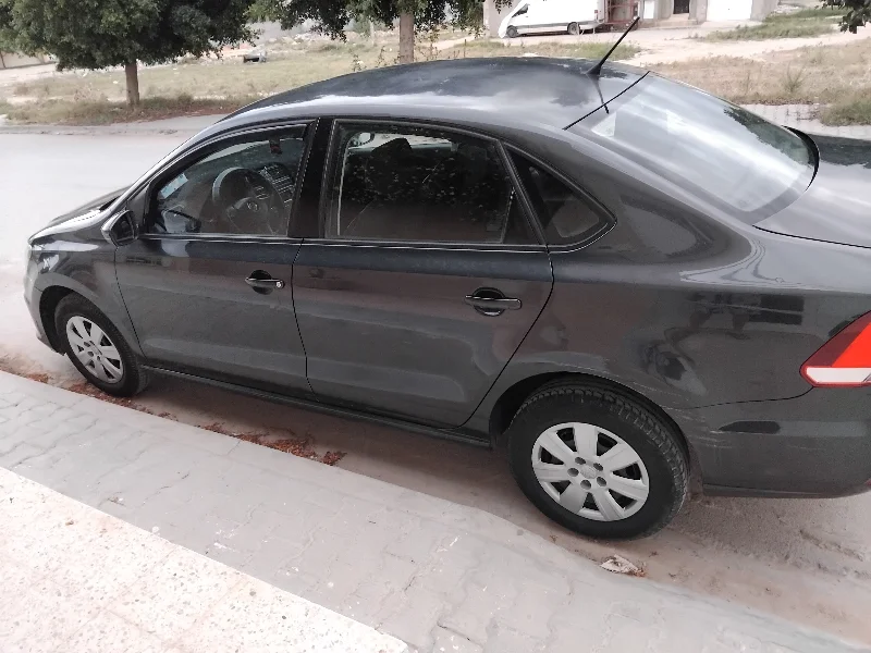 Volkswagen Polo - Photo 4