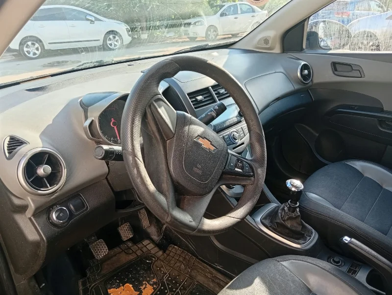 Chevrolet SONIC - Photo 5