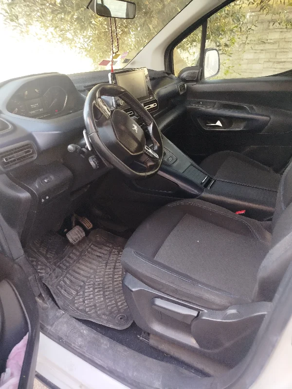 Peugeot Rifter - Photo 9