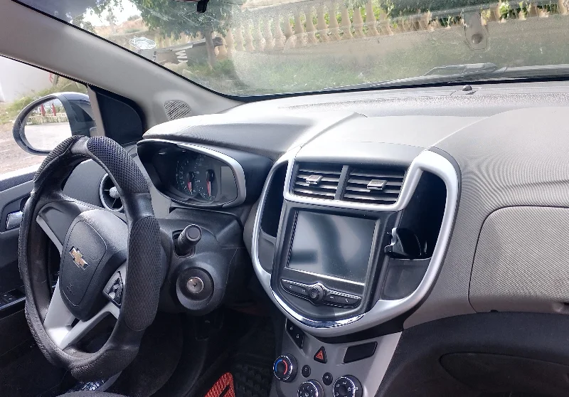 Chevrolet SONIC - Photo 8