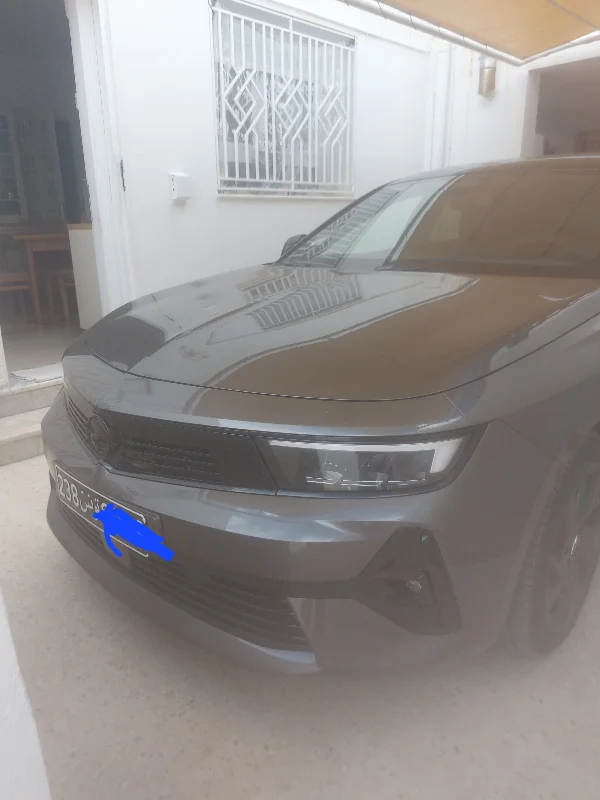 Opel Astra - Photo 2