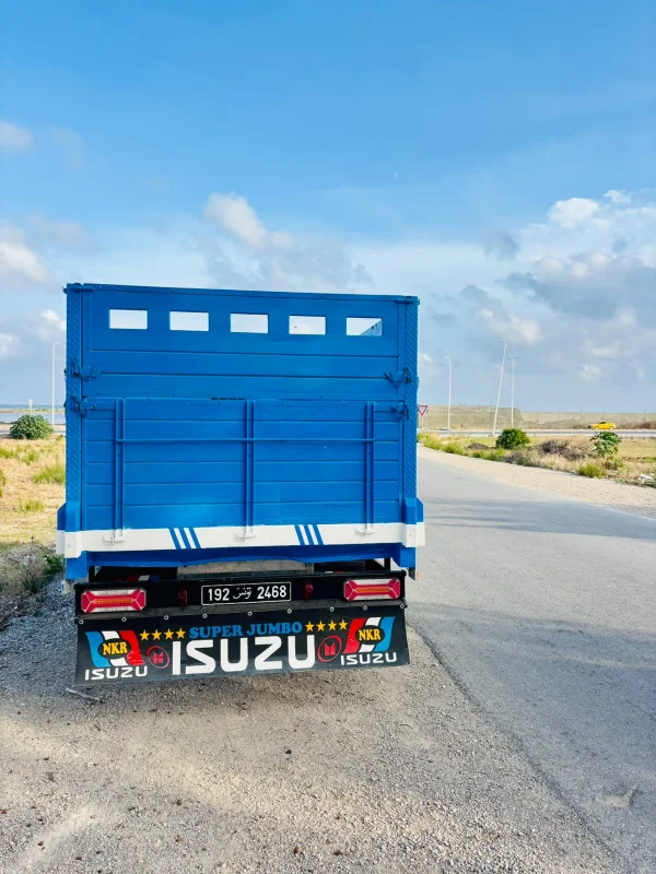 Isuzu AUTRE - Photo 7