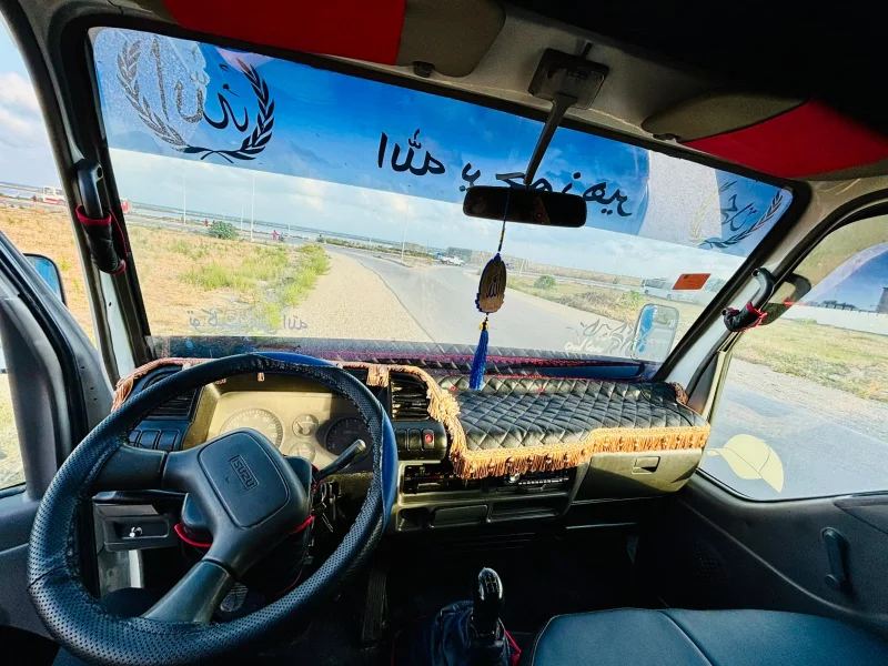 Isuzu AUTRE - Photo 4