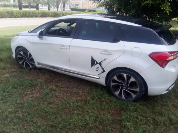 Ds DS5 - Photo 8