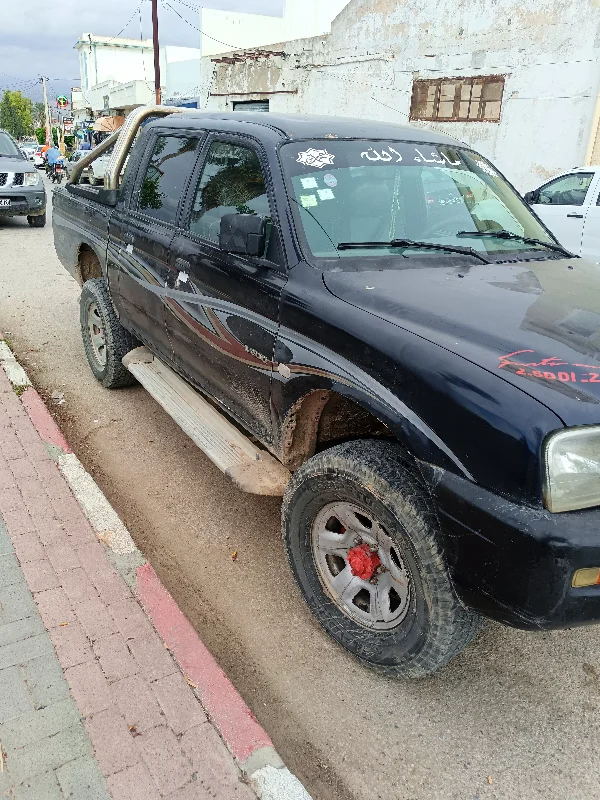 Mitsubishi L200 - Photo 7