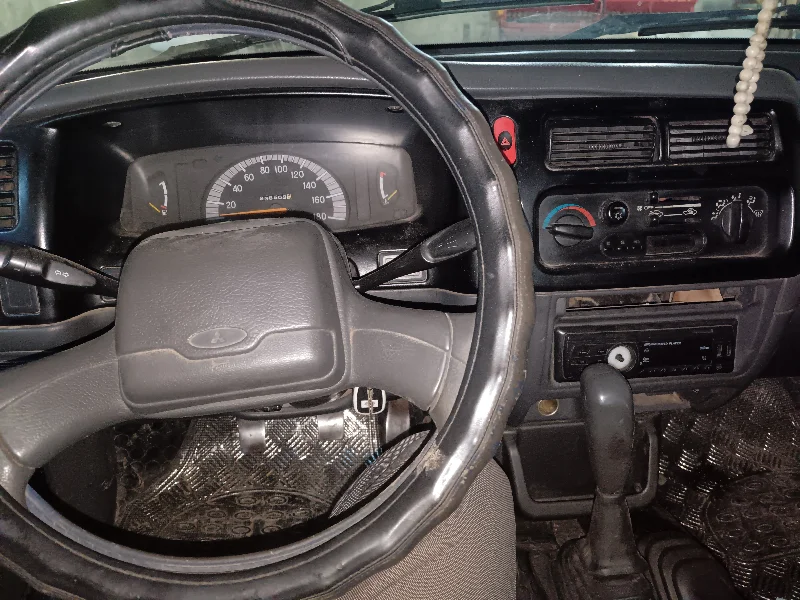 Mitsubishi L200 - Photo 2