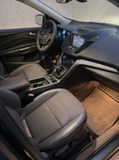 Ford KUGA - Photo 2