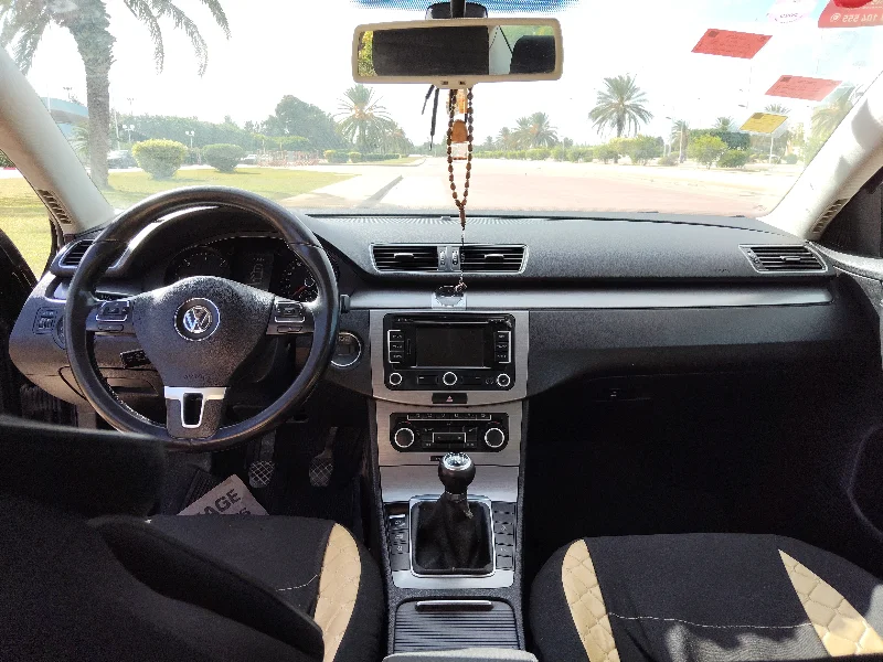 Volkswagen Passat - Photo 5