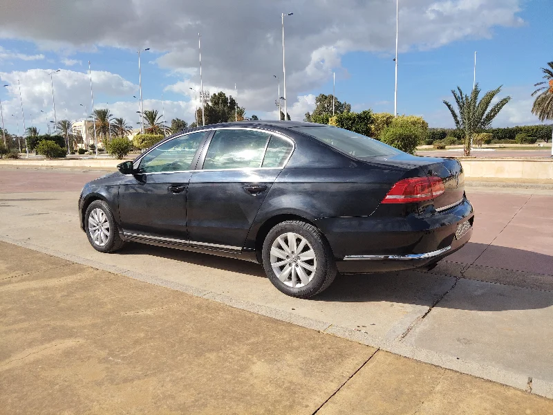 Volkswagen Passat - Photo 4