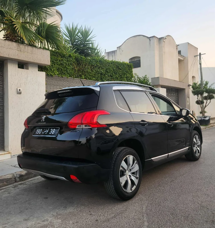 Peugeot 2008 - Photo 10