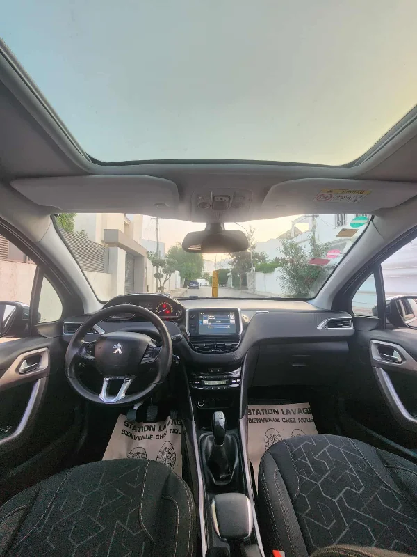 Peugeot 2008 - Photo 9