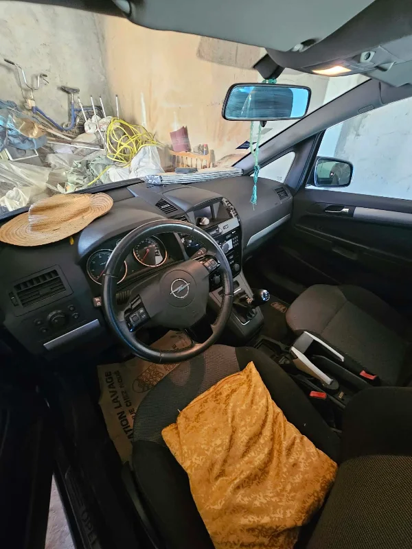 Opel Zafira - Photo 6