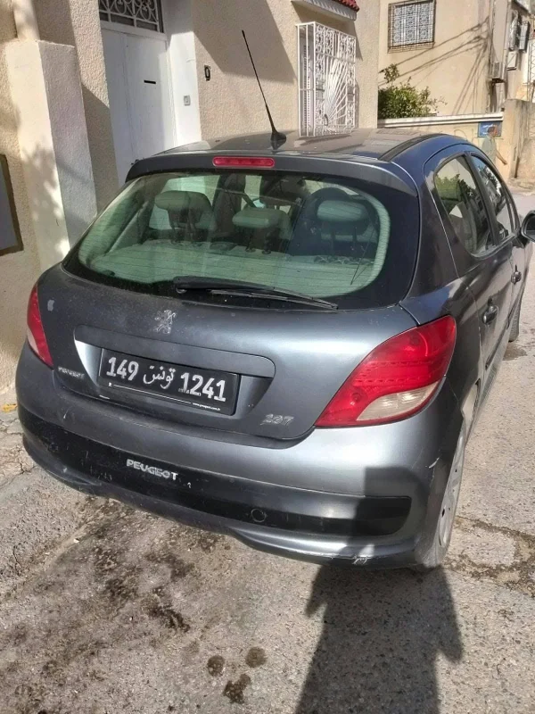 Peugeot 207 - Photo 9