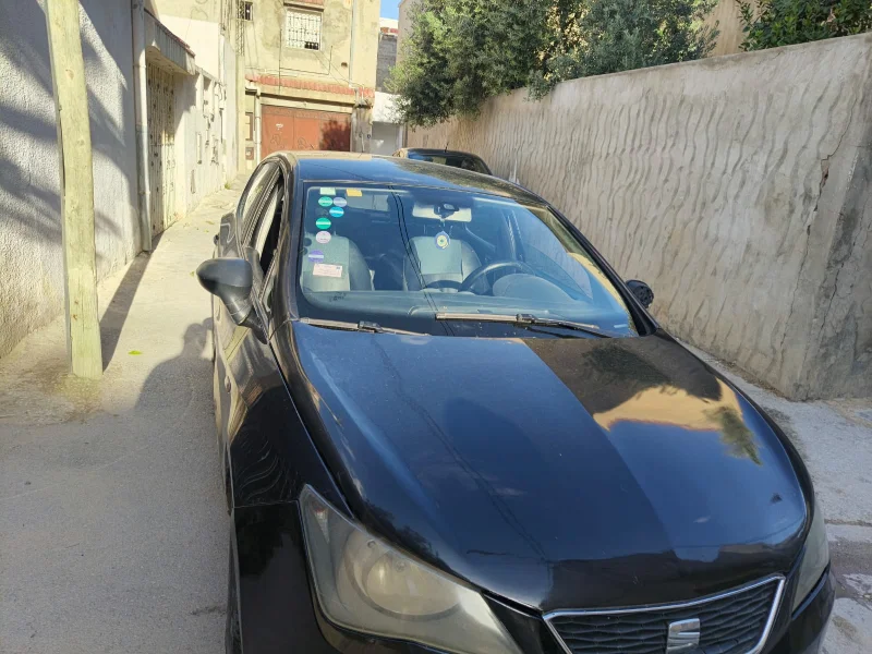 Seat Ibiza - Photo 2
