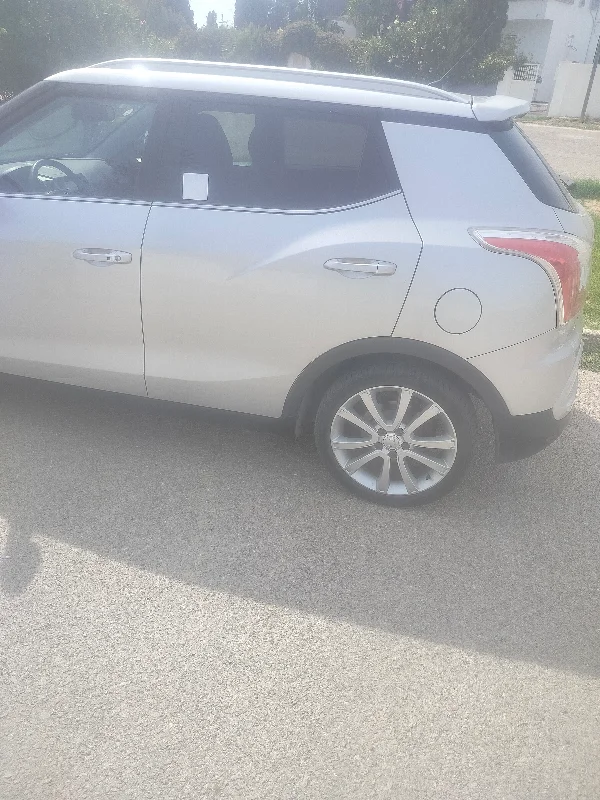 Ssangyong Tivoli - Photo 8