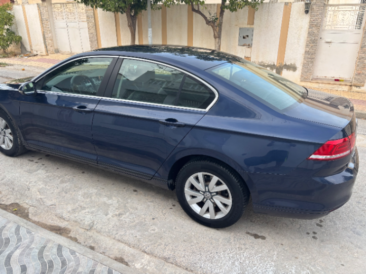 Volkswagen Passat - Photo 8