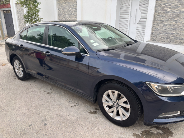 Volkswagen Passat - Photo 5