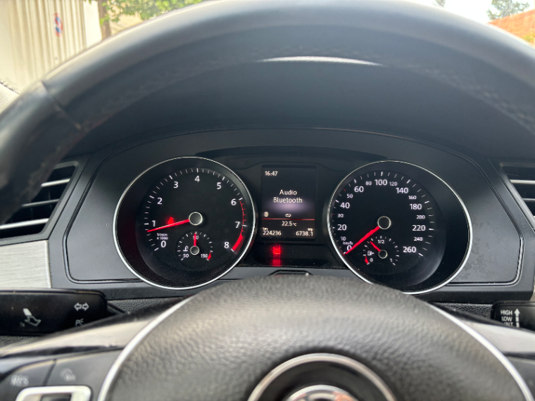Volkswagen Passat - Photo 3