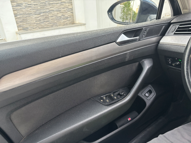 Volkswagen Passat - Photo 2