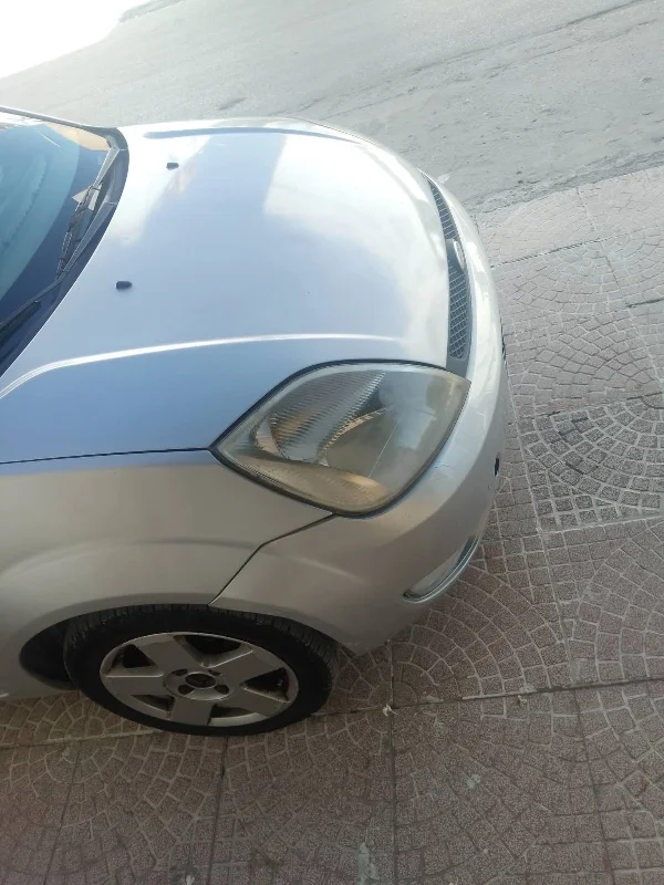 Ford FIESTA - Photo 6