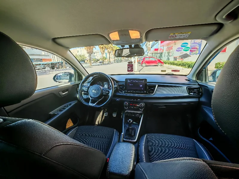 Kia RIO X-LINE - Photo 2
