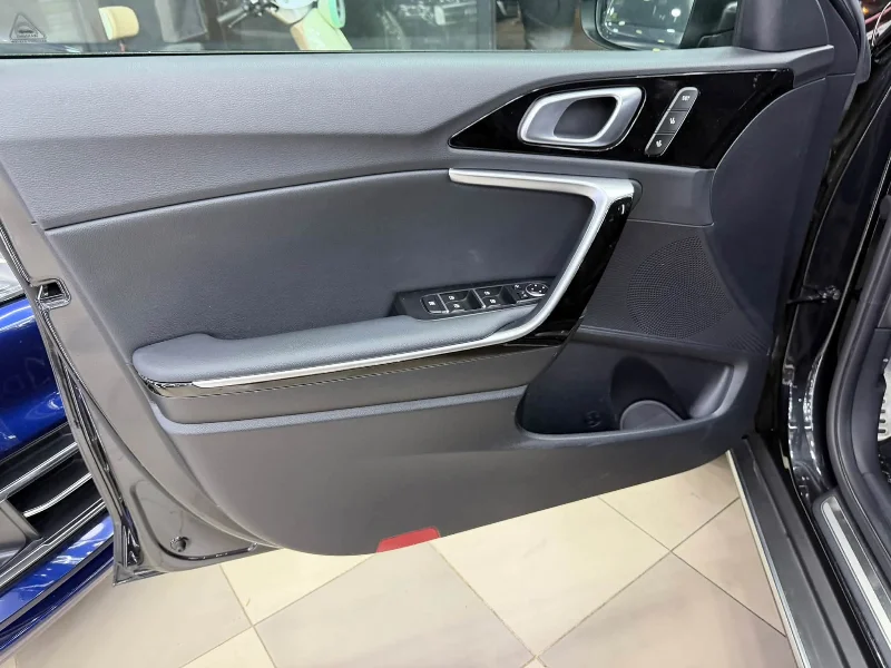 Kia XCEEED - Photo 7