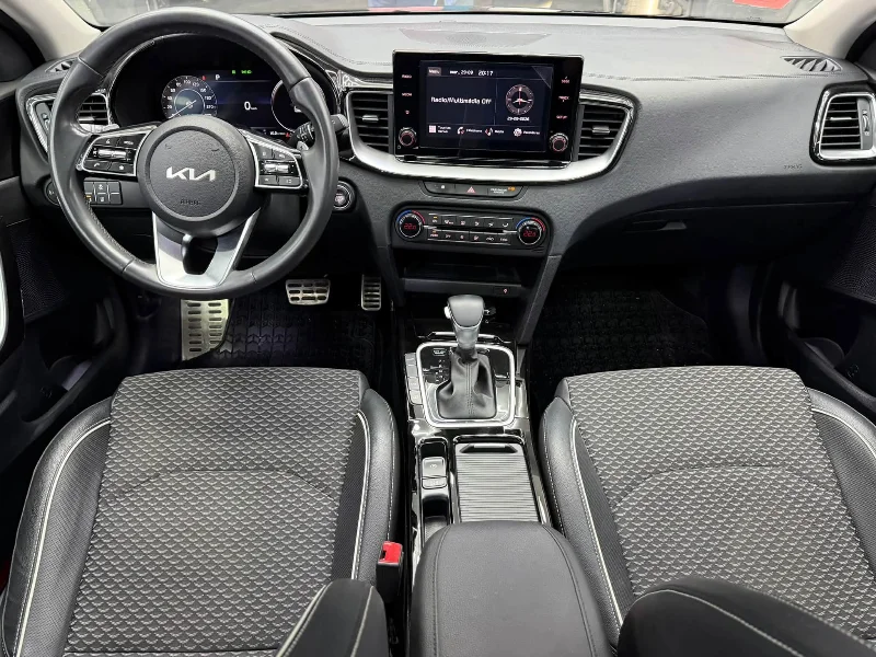 Kia XCEEED - Photo 5