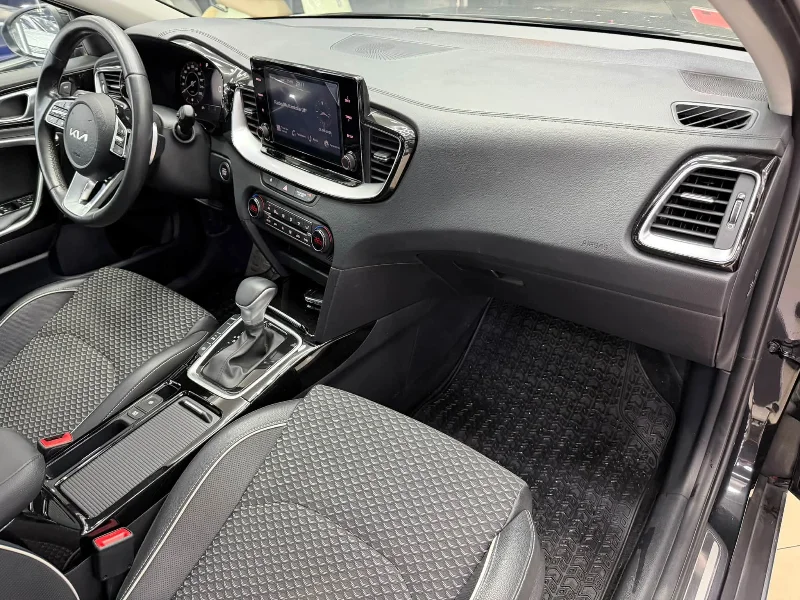 Kia XCEEED - Photo 3