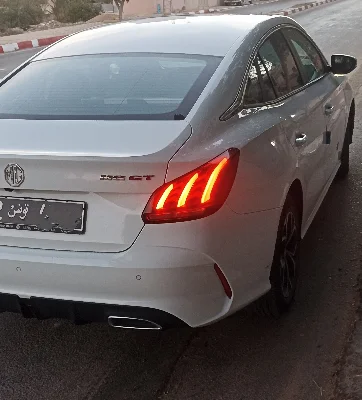MG MG 5 - Photo 7
