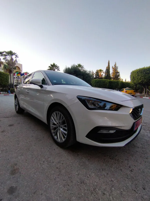 Seat Leon e-Hybrid - Photo 9