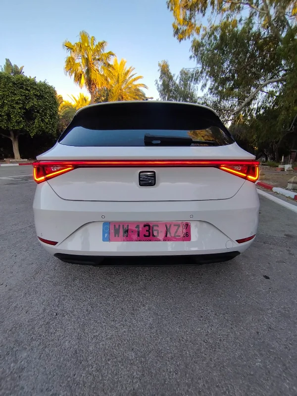 Seat Leon e-Hybrid - Photo 4
