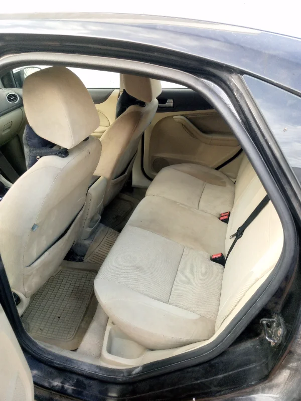 Ford FOCUS - Photo 6