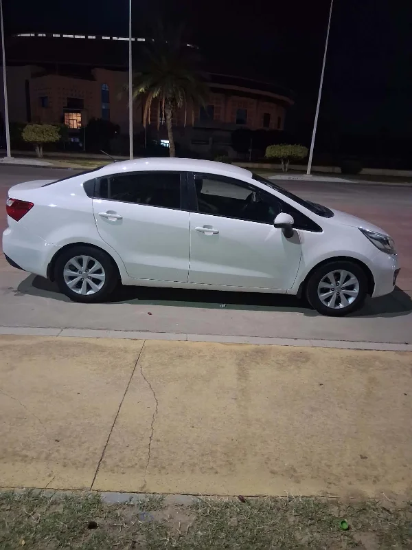 Kia RIO - Photo 2