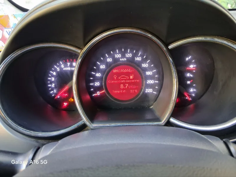 Kia RIO - Photo 2