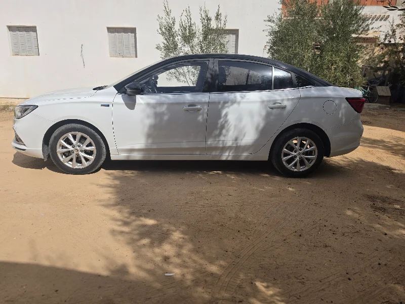 MG MG 5 - Photo 3