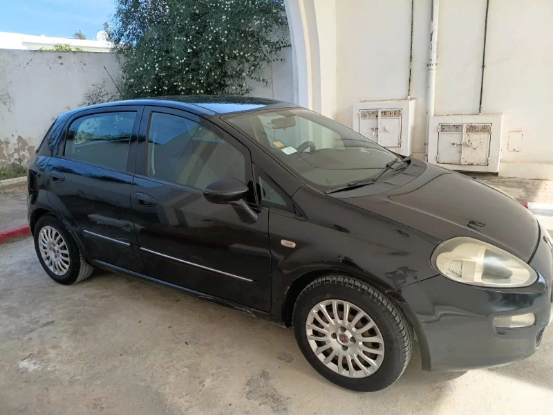 Fiat GRANDE PUNTO - Photo 4