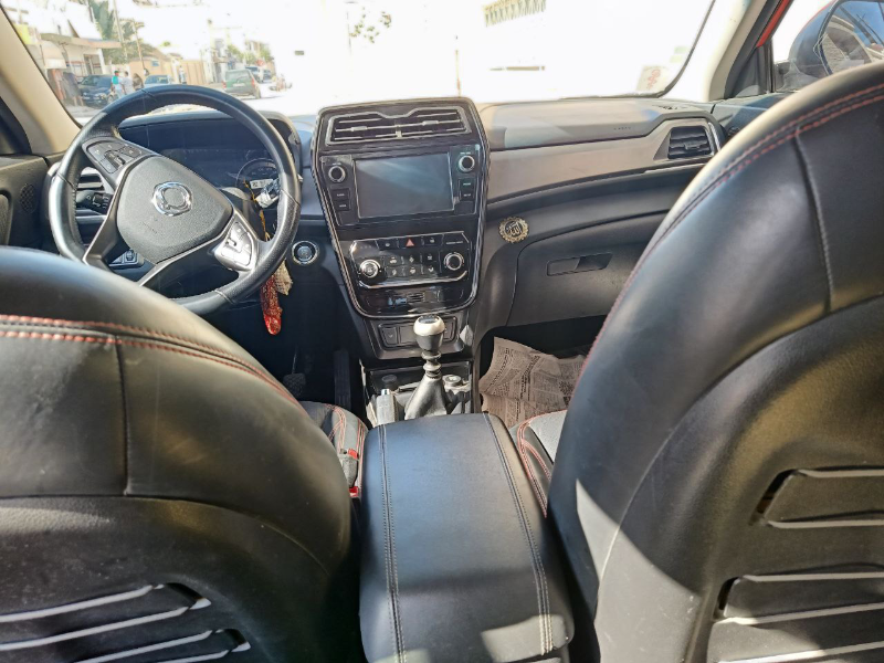 Ssangyong Tivoli - Photo 11