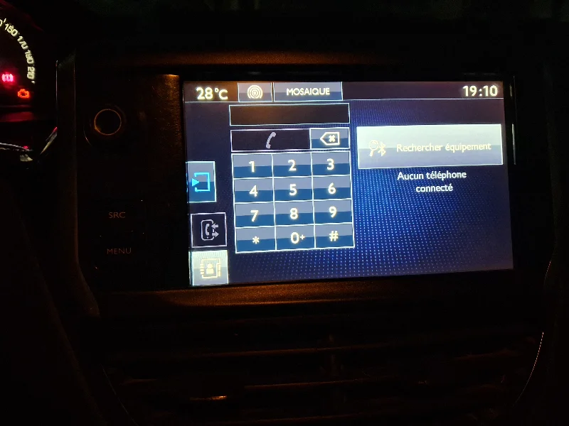 Peugeot 208 - Photo 10