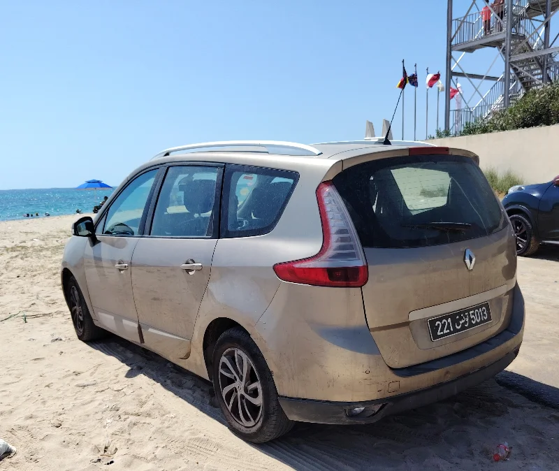 Renault Scenic - Photo 3