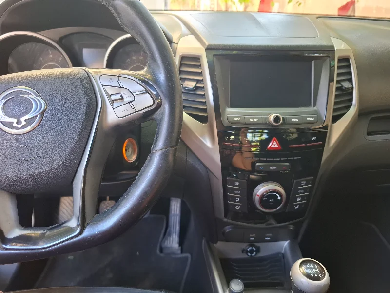Ssangyong Tivoli - Photo 3