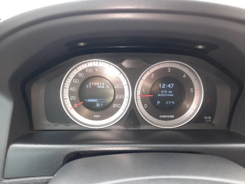 Volvo Xc60 - Photo 4