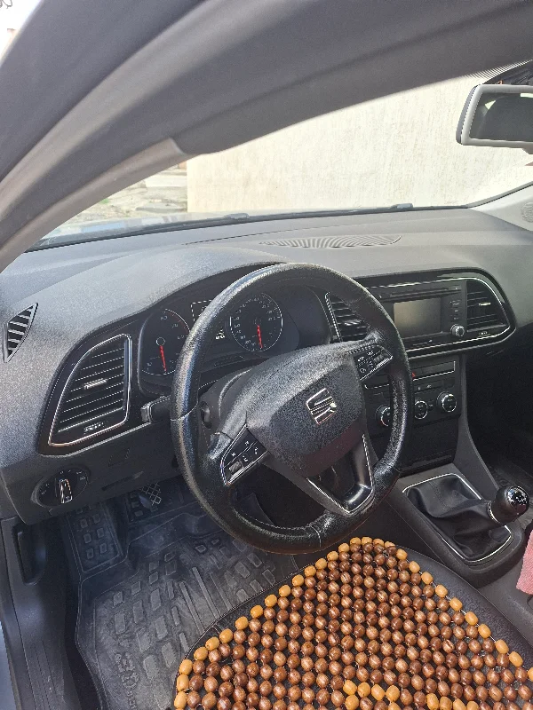 Seat Leon - Photo 4