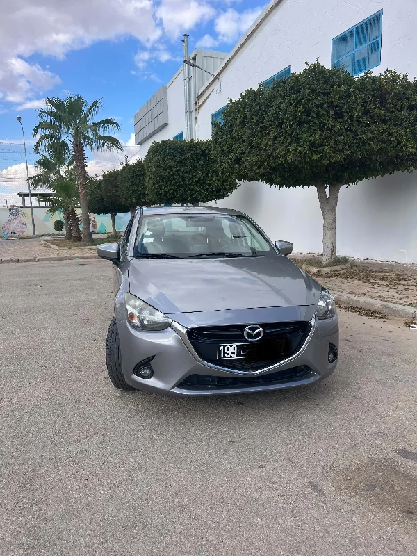 Mazda MAZDA2 - Photo 9