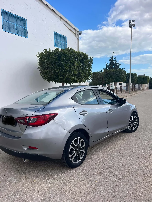 Mazda MAZDA2 - Photo 7