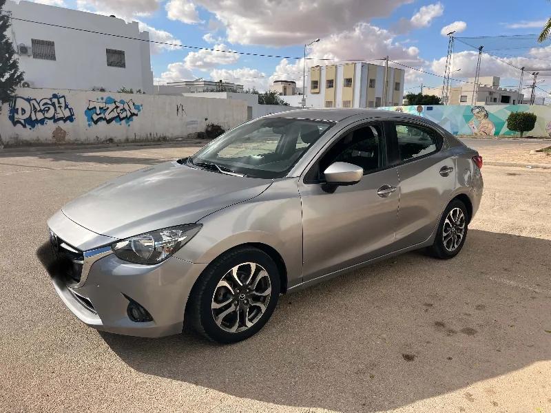 Mazda MAZDA2 - Photo 6