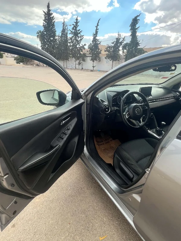 Mazda MAZDA2 - Photo 5