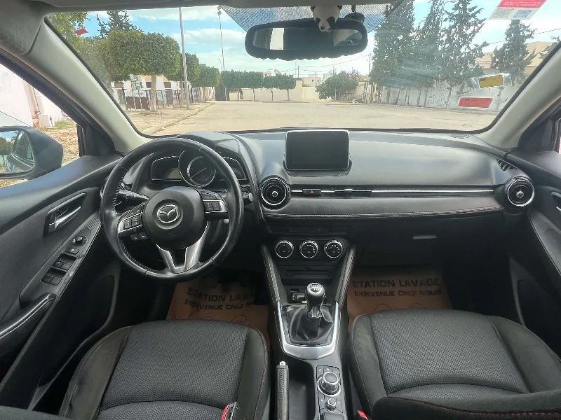 Mazda MAZDA2 - Photo 3