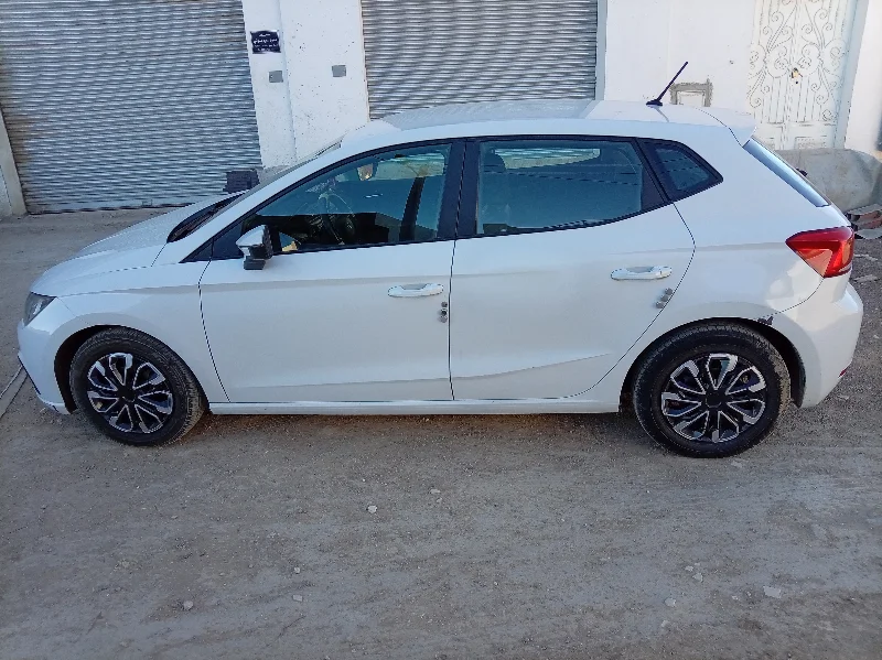 Seat Ibiza - Photo 3