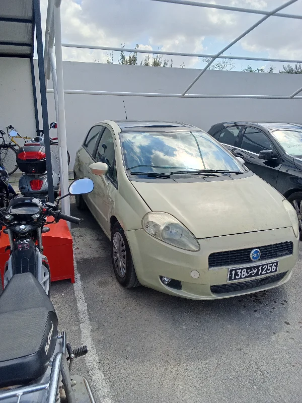 Fiat GRANDE PUNTO - Photo 4